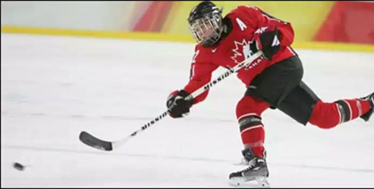 Hayley Wickenheiser Named CP Female Athlete of The Year